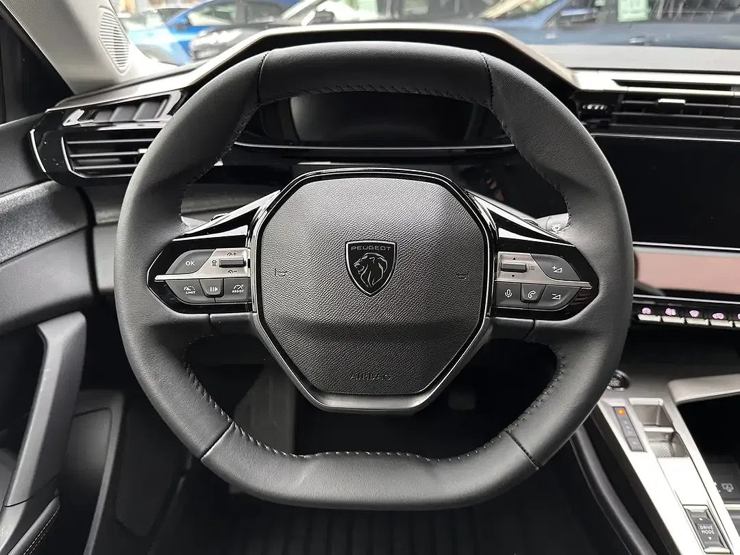 Peugeot 408 136 Hybrid Allure - Thumbnail 13