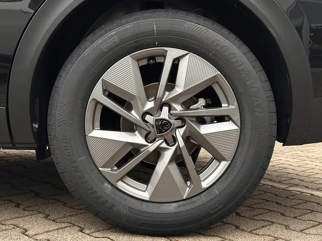 Peugeot 408 136 Hybrid Allure - Thumbnail 8