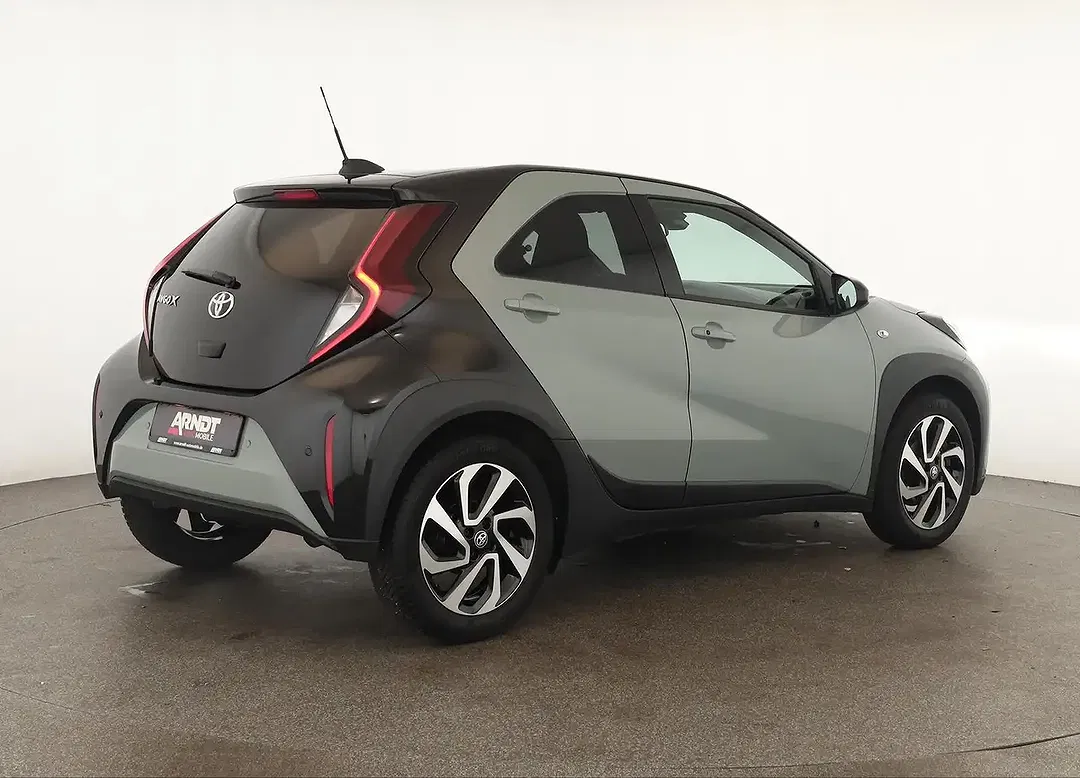 Toyota Aygo X CVT Team Deutschland - Thumbnail 5