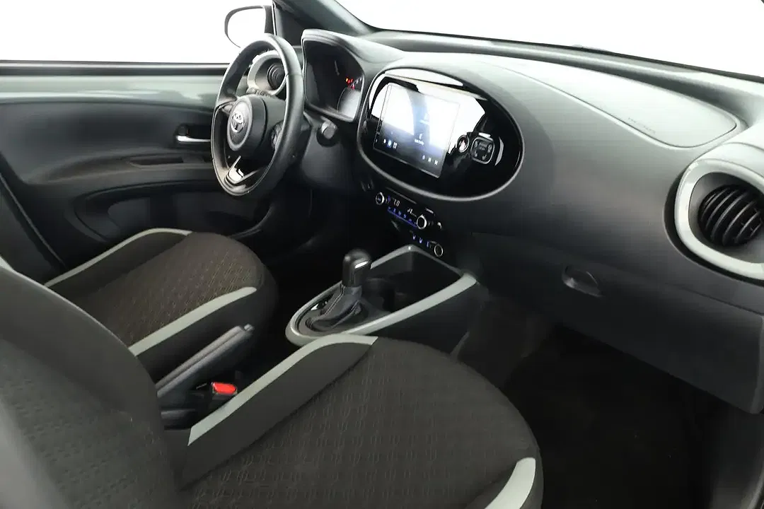 Toyota Aygo X CVT Team Deutschland - Thumbnail 8