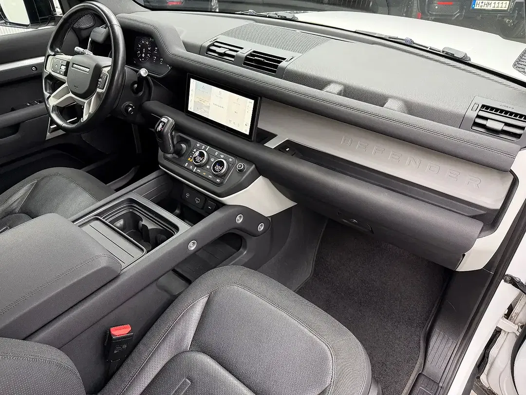 Land Rover Defender D250 110 SE - Thumbnail 13