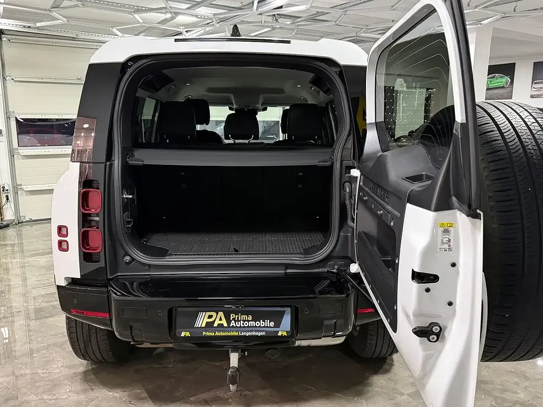 Land Rover Defender D250 110 SE - Thumbnail 14