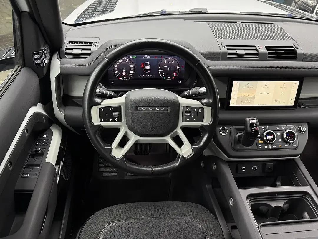 Land Rover Defender D250 110 SE - Thumbnail 8