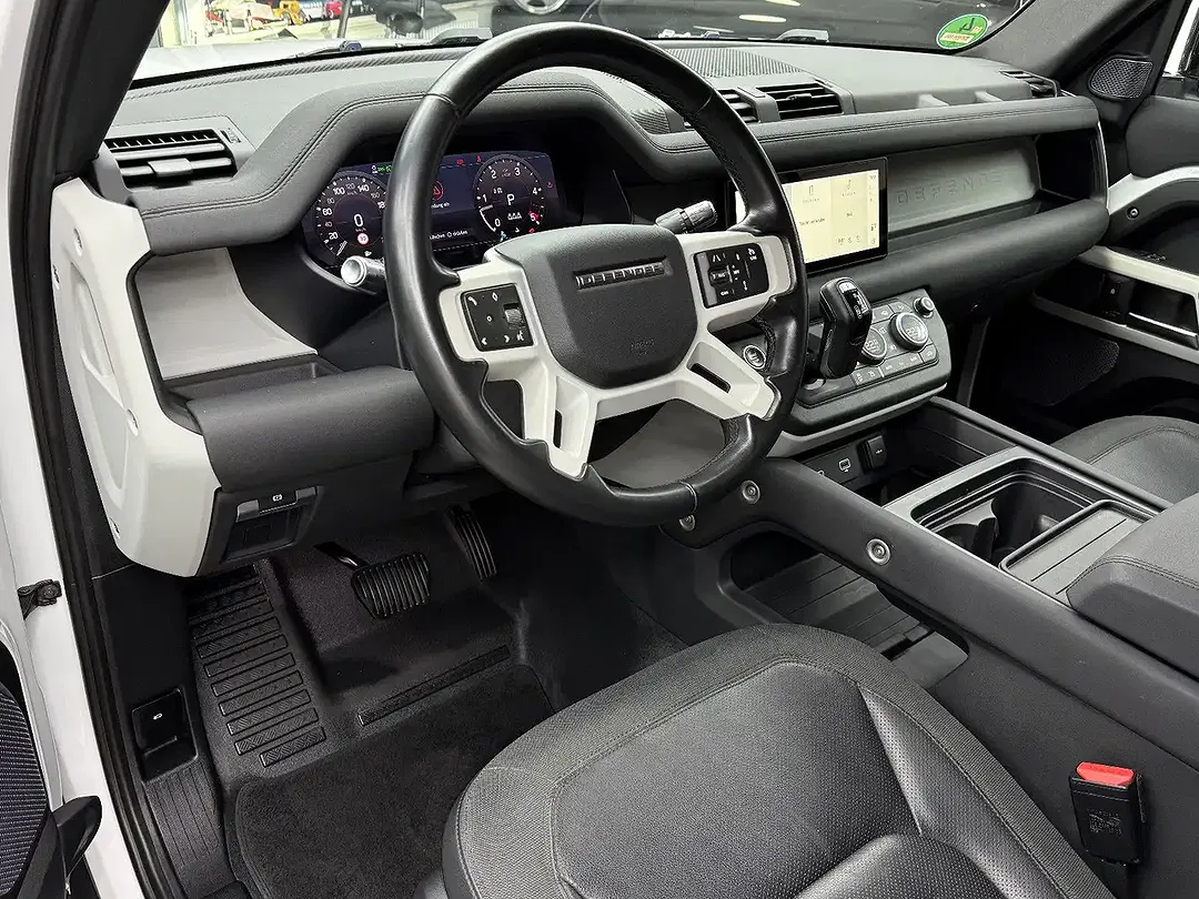 Land Rover Defender D250 110 SE - Thumbnail 9