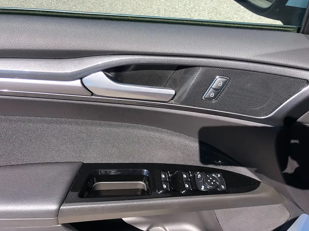 Ford Mondeo 2.0 Hybrid AUT Titanium - Thumbnail 10