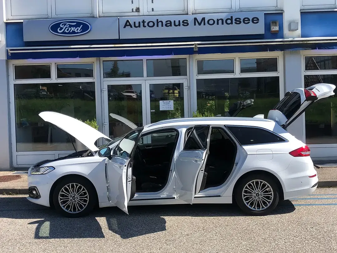 Ford Mondeo 2.0 Hybrid AUT Titanium - Thumbnail 11