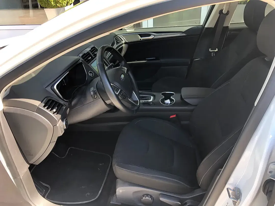 Ford Mondeo 2.0 Hybrid AUT Titanium - Thumbnail 6