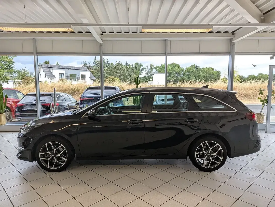 Kia Ceed SW / cee'd SW 1.5 DCT Spirit - Thumbnail 4
