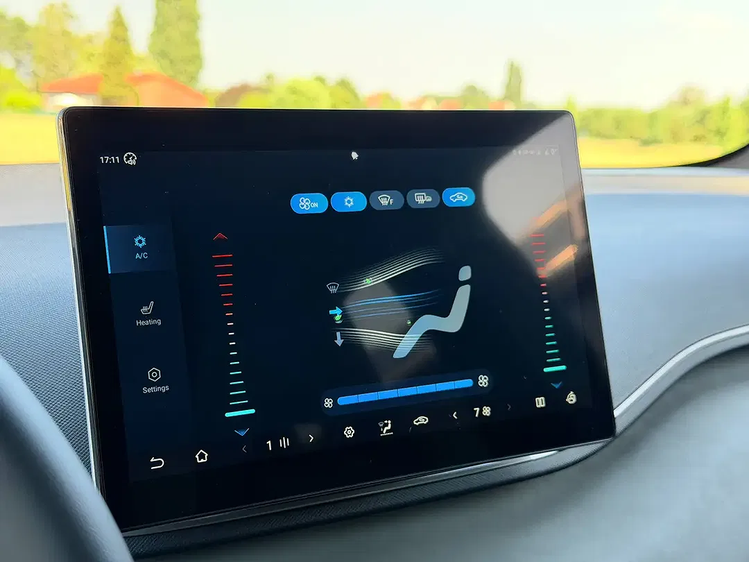 BYD Dolphin Surf 43.2 kWh Comfort - Thumbnail 11