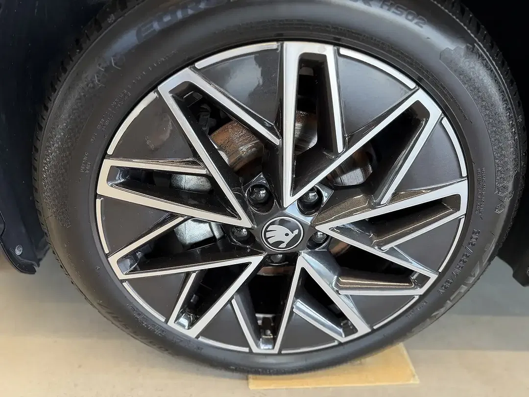 Skoda Octavia 1.5 TSI MHEV DSG Selection Style - Thumbnail 3