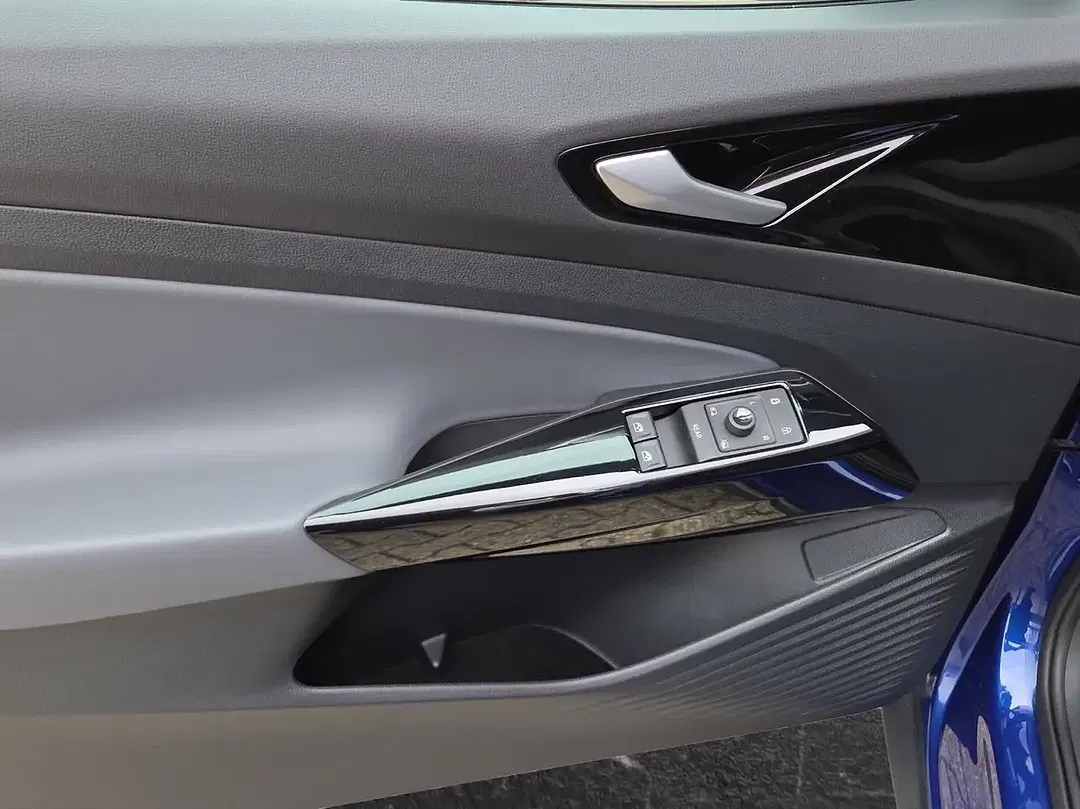 Volkswagen ID.5 Pro - Thumbnail 5