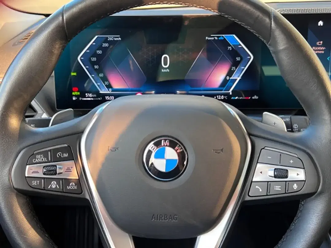 BMW 320 xDrive - Thumbnail 10
