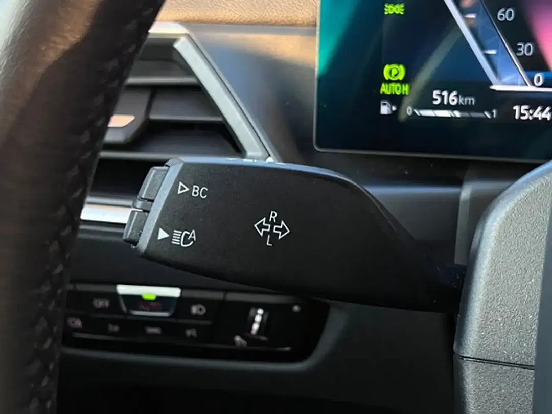 BMW 320 xDrive - Thumbnail 12