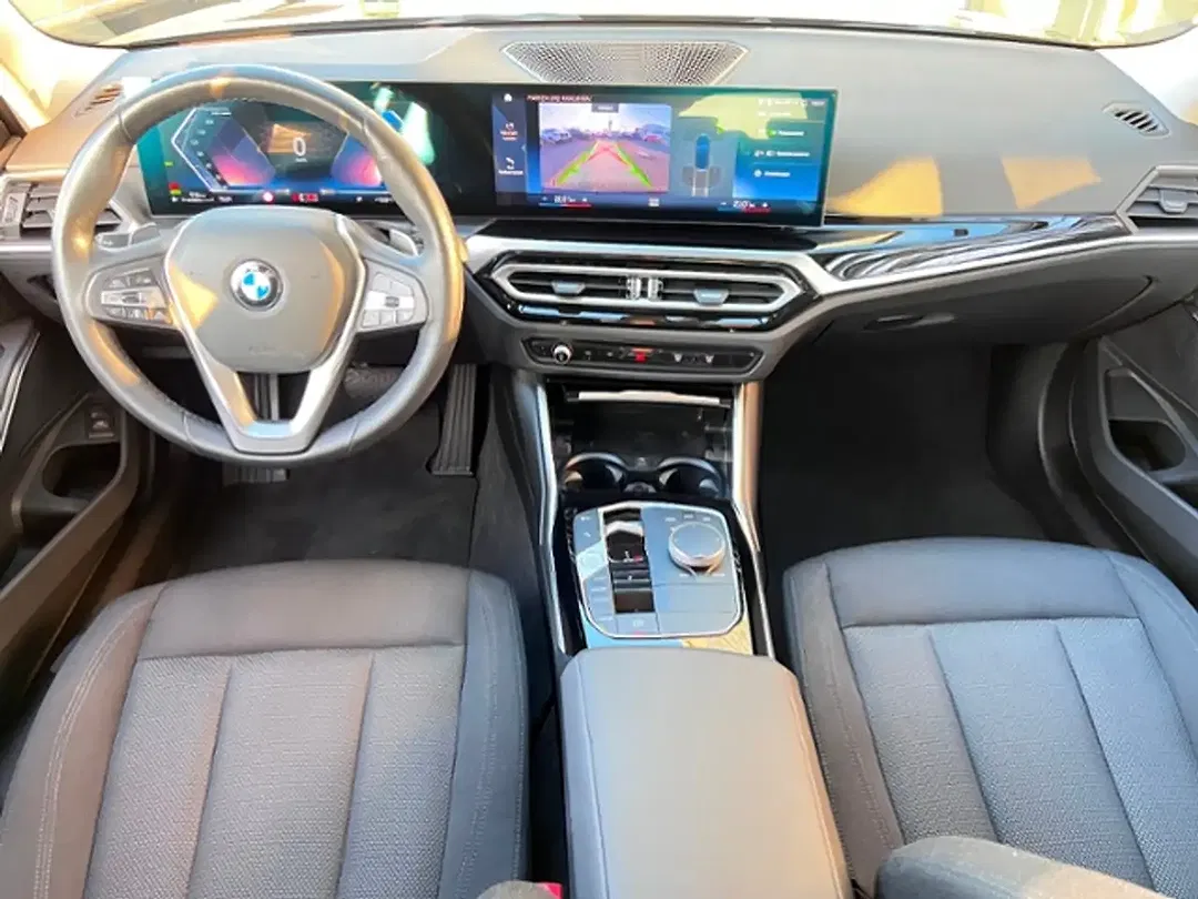 BMW 320 xDrive - Thumbnail 8