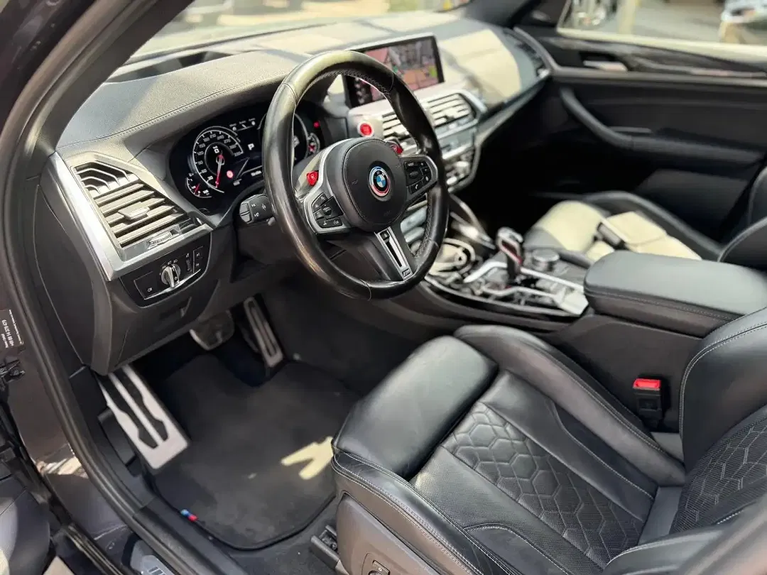 BMW X4 M xDrive - Thumbnail 3