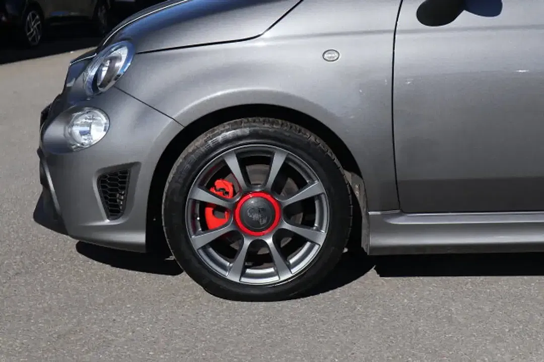 Abarth 500 1.4 T-Jet - Thumbnail 3
