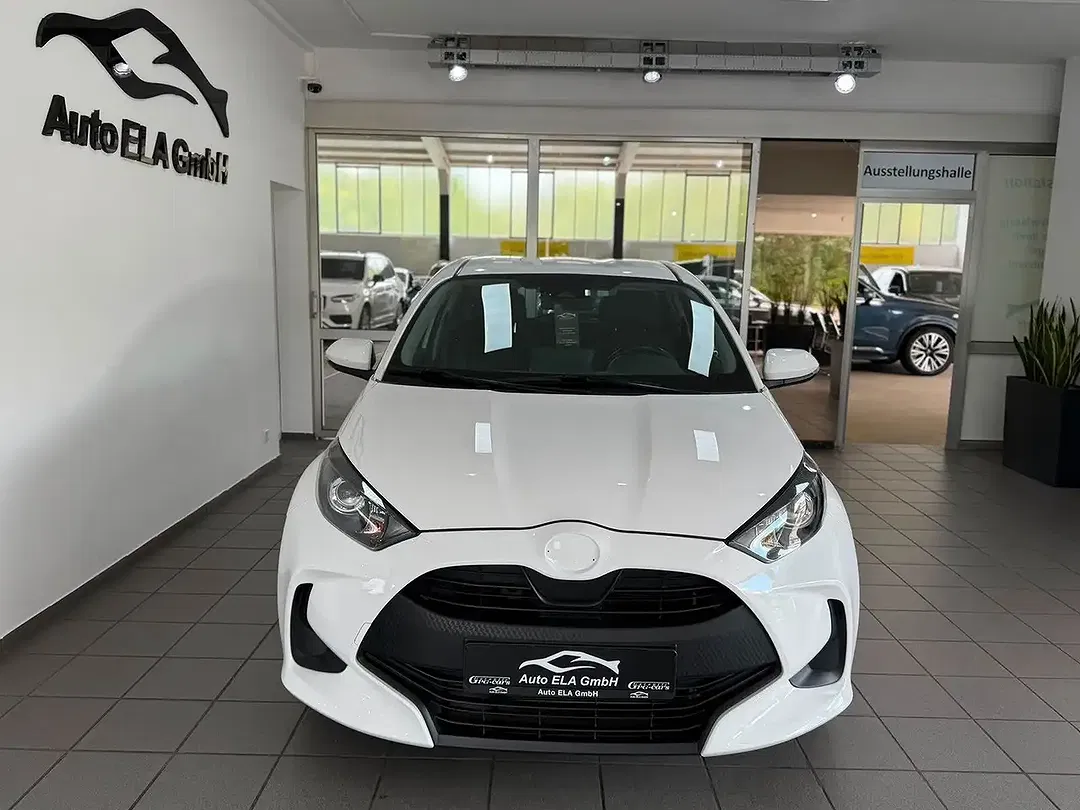 Toyota Yaris - Thumbnail 7