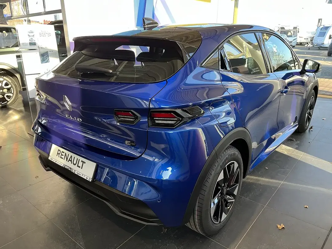Renault Clio E-Tech Hybrid Evolution - Thumbnail 11