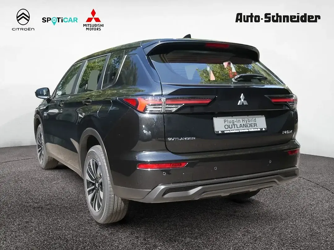 Mitsubishi Outlander 2.4 PHEV Hybrid Basis - Thumbnail 4