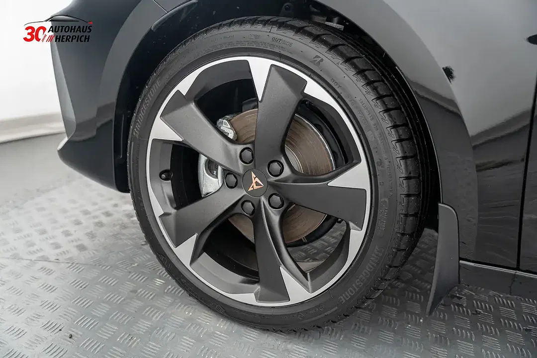 CUPRA Leon 1.5 eTSI Sportstourer - Thumbnail 9