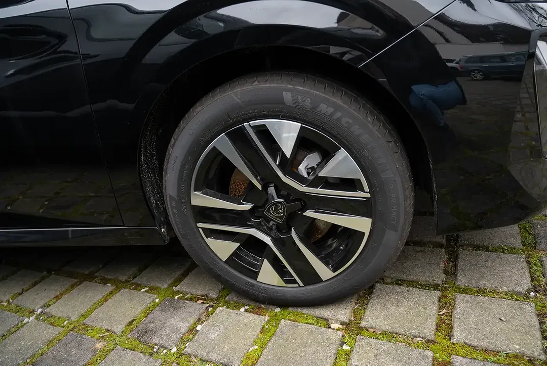 Peugeot 208 100 PureTech Allure - Thumbnail 15