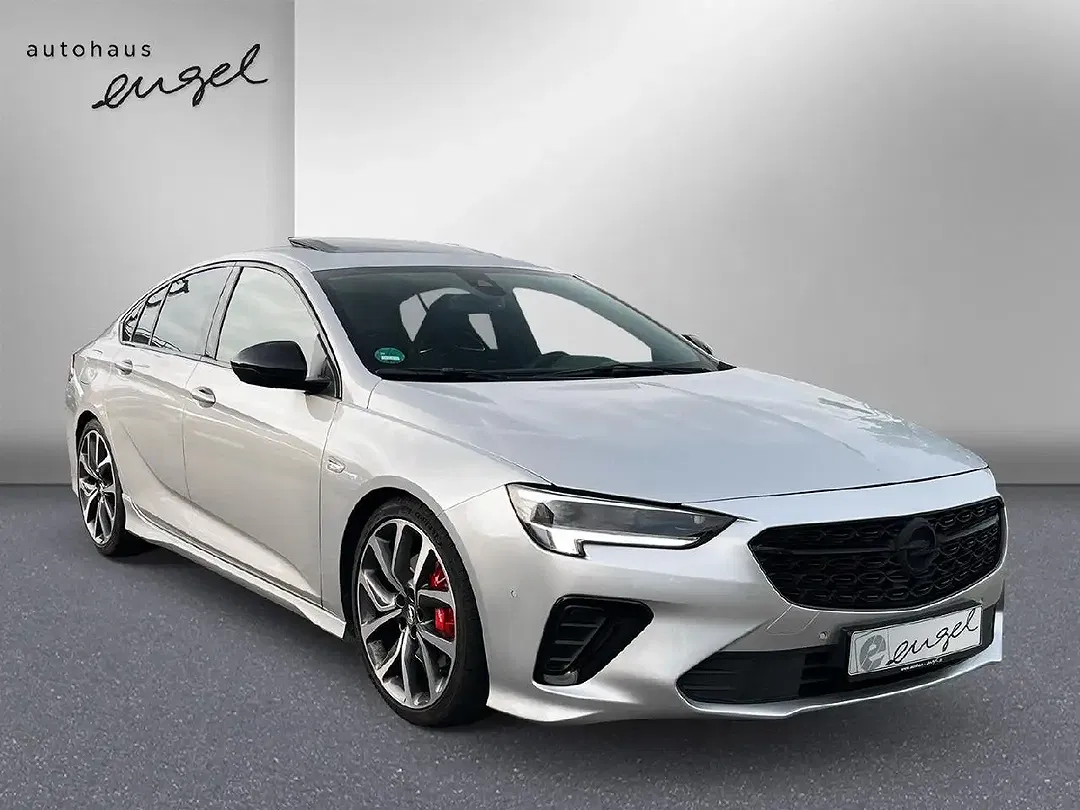 Opel Insignia 4x4 GSi - Thumbnail 3