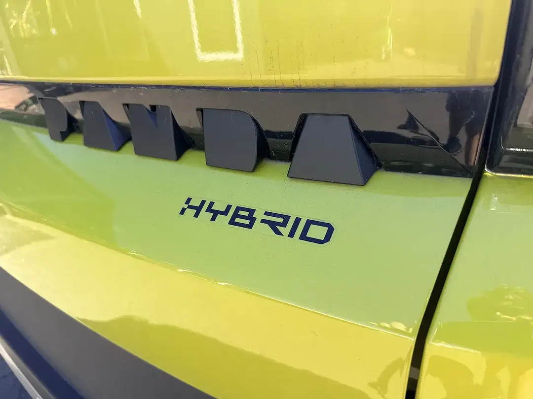 Fiat Grande Panda 1.2 Hybrid La Prima - Thumbnail 4