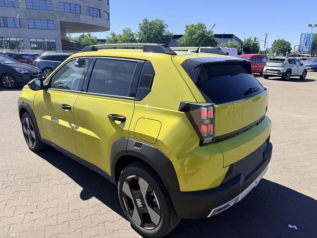 Fiat Grande Panda 1.2 Hybrid La Prima - Thumbnail 5