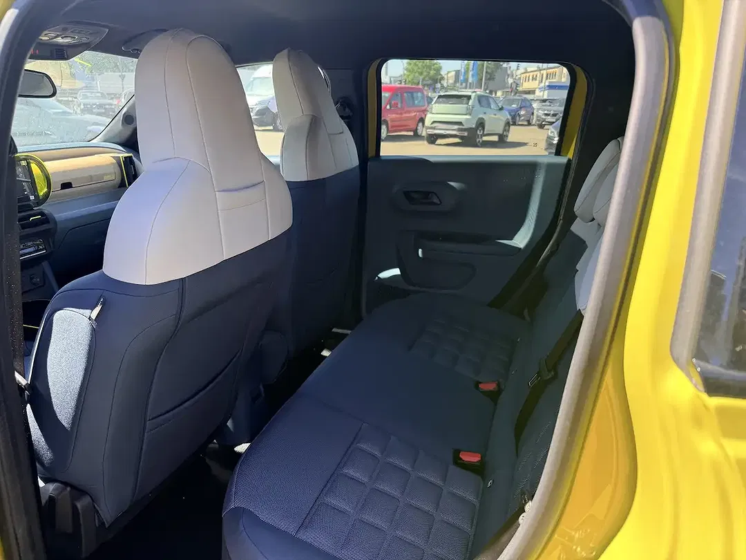 Fiat Grande Panda 1.2 Hybrid La Prima - Thumbnail 8