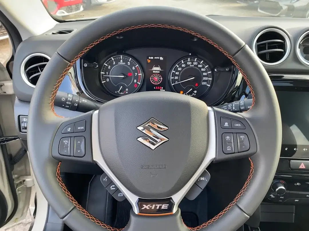 Suzuki Vitara Comfort+ - foto 13