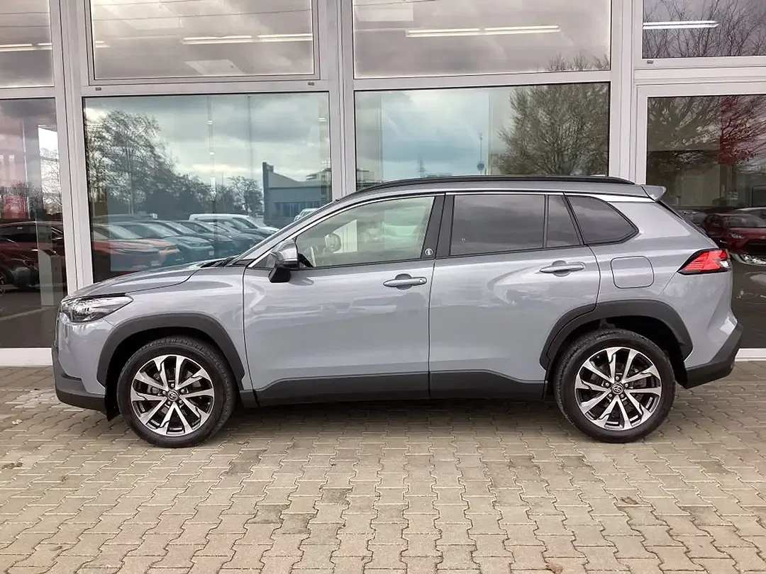 Toyota Corolla Cross VVT-i Hybrid Team Deutschland - Thumbnail 3