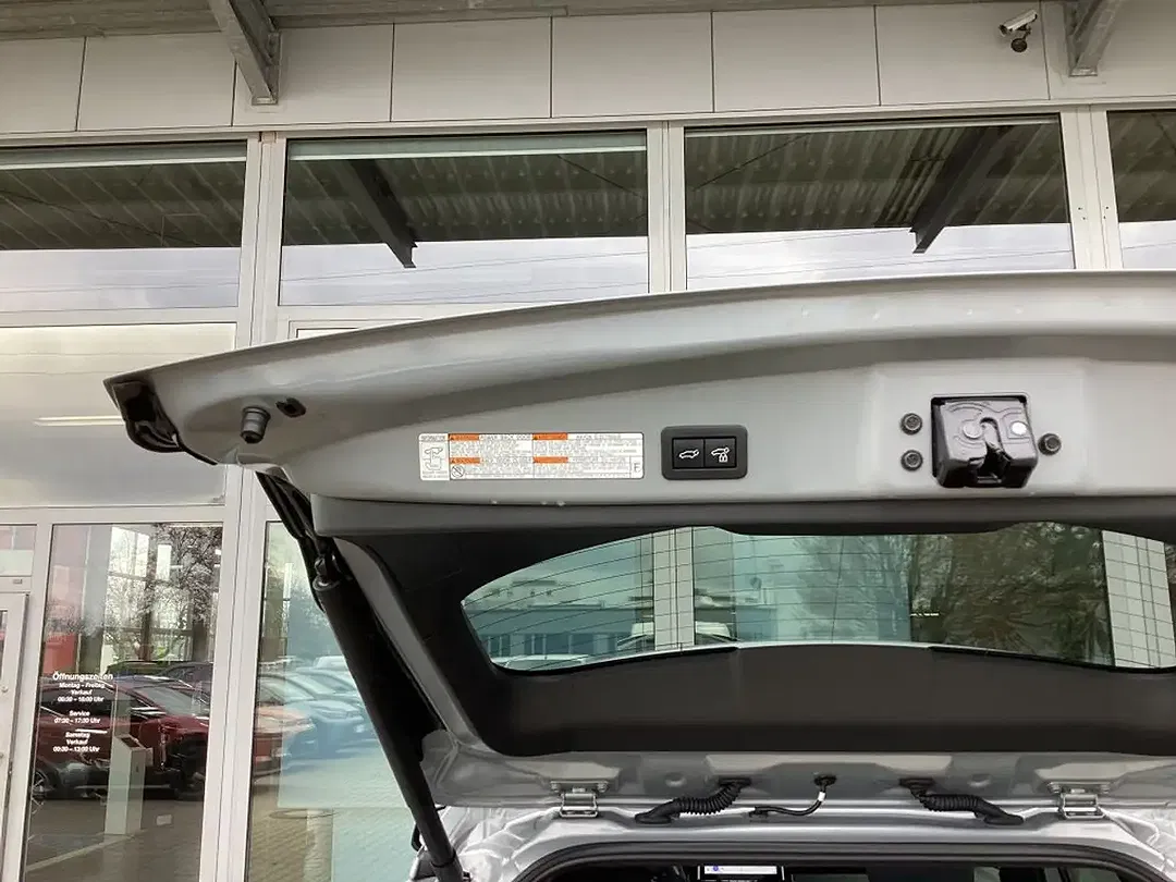 Toyota Corolla Cross VVT-i Hybrid Team Deutschland - Thumbnail 8