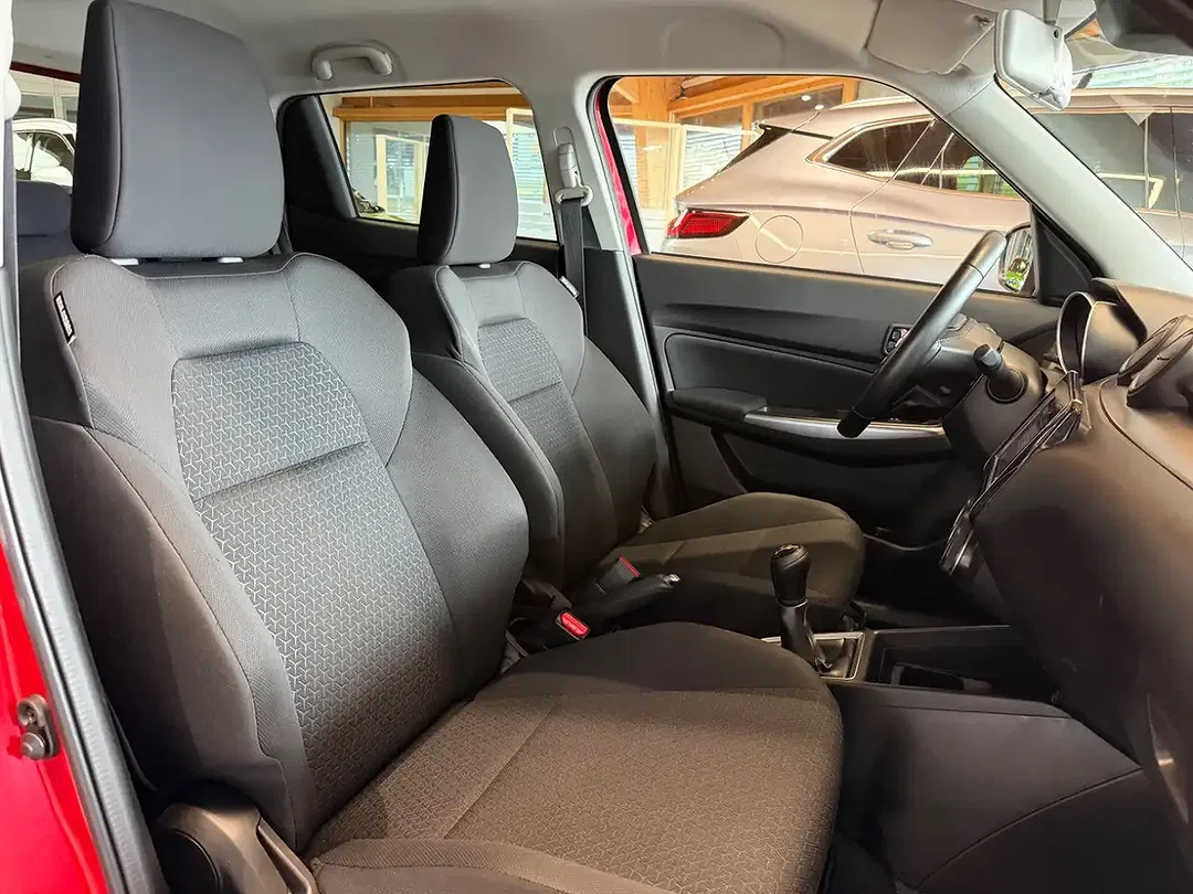 Suzuki Swift MHEV 1.2 Dualjet Comfort+ - Thumbnail 14