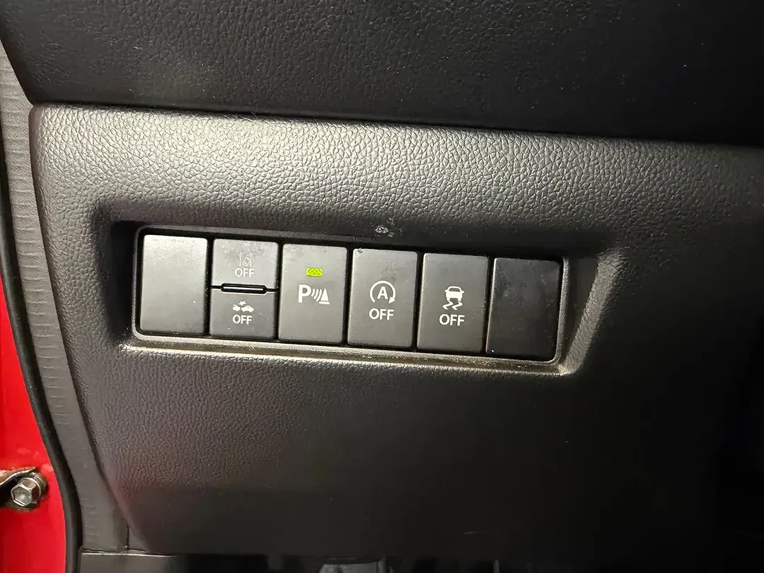 Suzuki Swift MHEV 1.2 Dualjet Comfort+ - Thumbnail 28