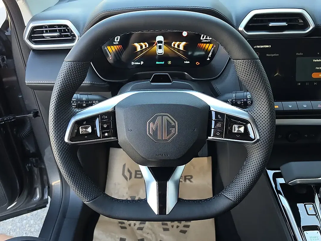 MG ZS 1.5 Hybrid+ Luxury - Thumbnail 12