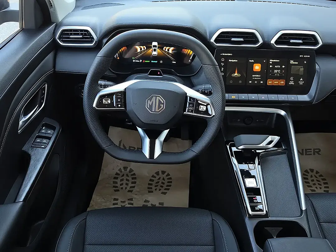 MG ZS 1.5 Hybrid+ Luxury - Thumbnail 9