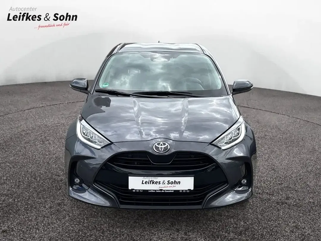 Toyota Yaris 1.5 Hybrid Team Deutschland - Thumbnail 2