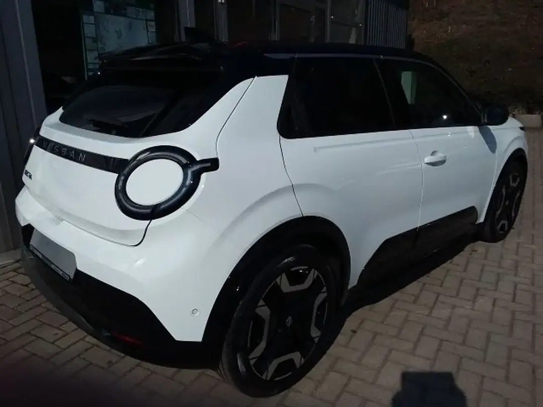 Nissan Micra Evolve - Thumbnail 6