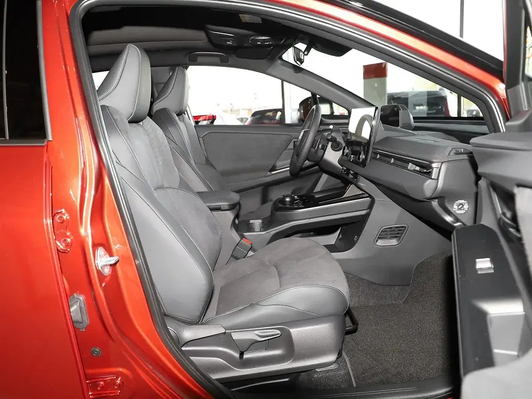 Toyota C-HR 4x4 Lounge - Thumbnail 5