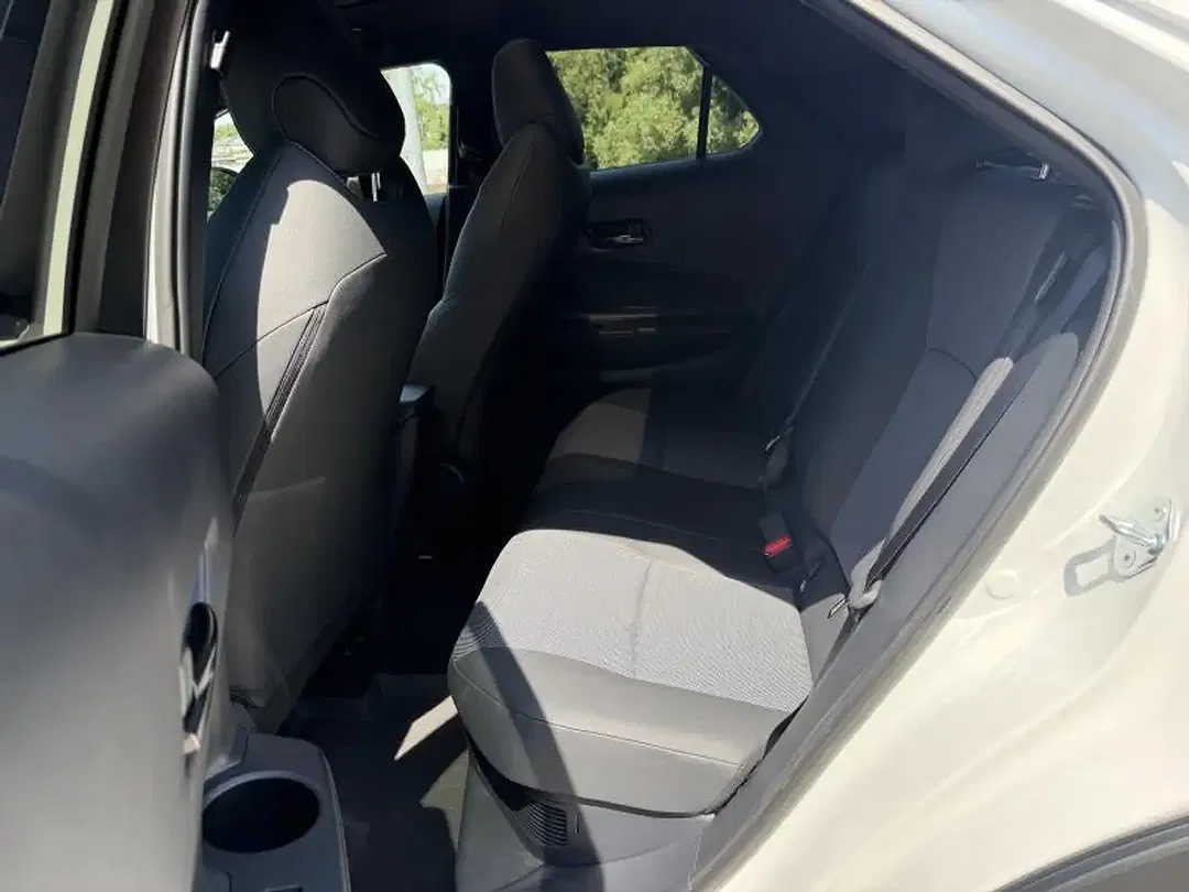 Toyota C-HR Premium - Thumbnail 12