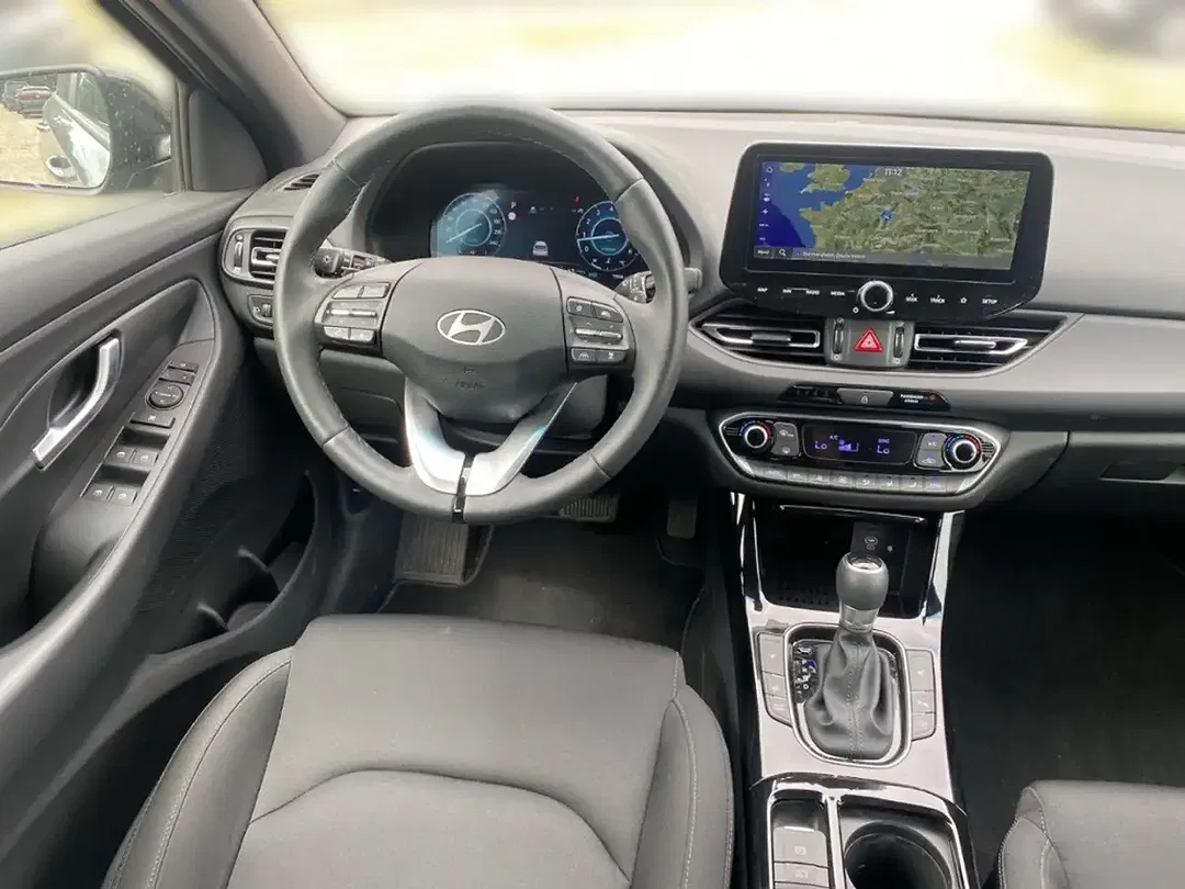 Hyundai i30 MHEV cw Advantage - Thumbnail 10