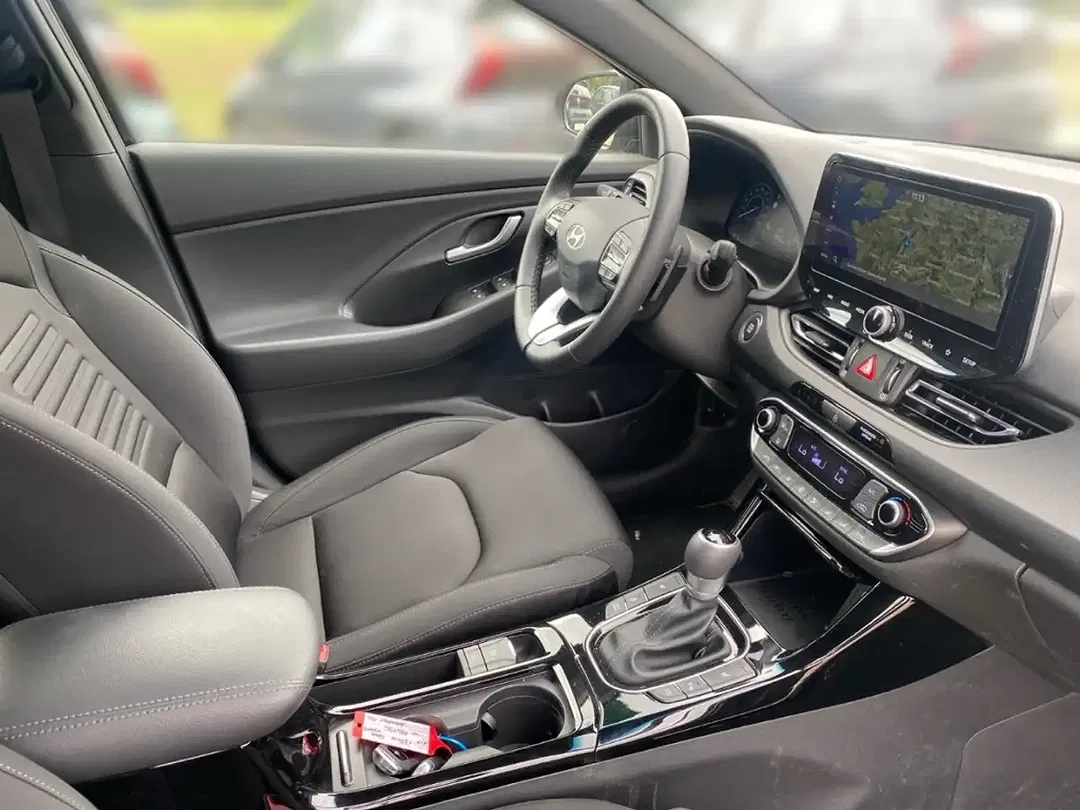 Hyundai i30 MHEV cw Advantage - Thumbnail 14