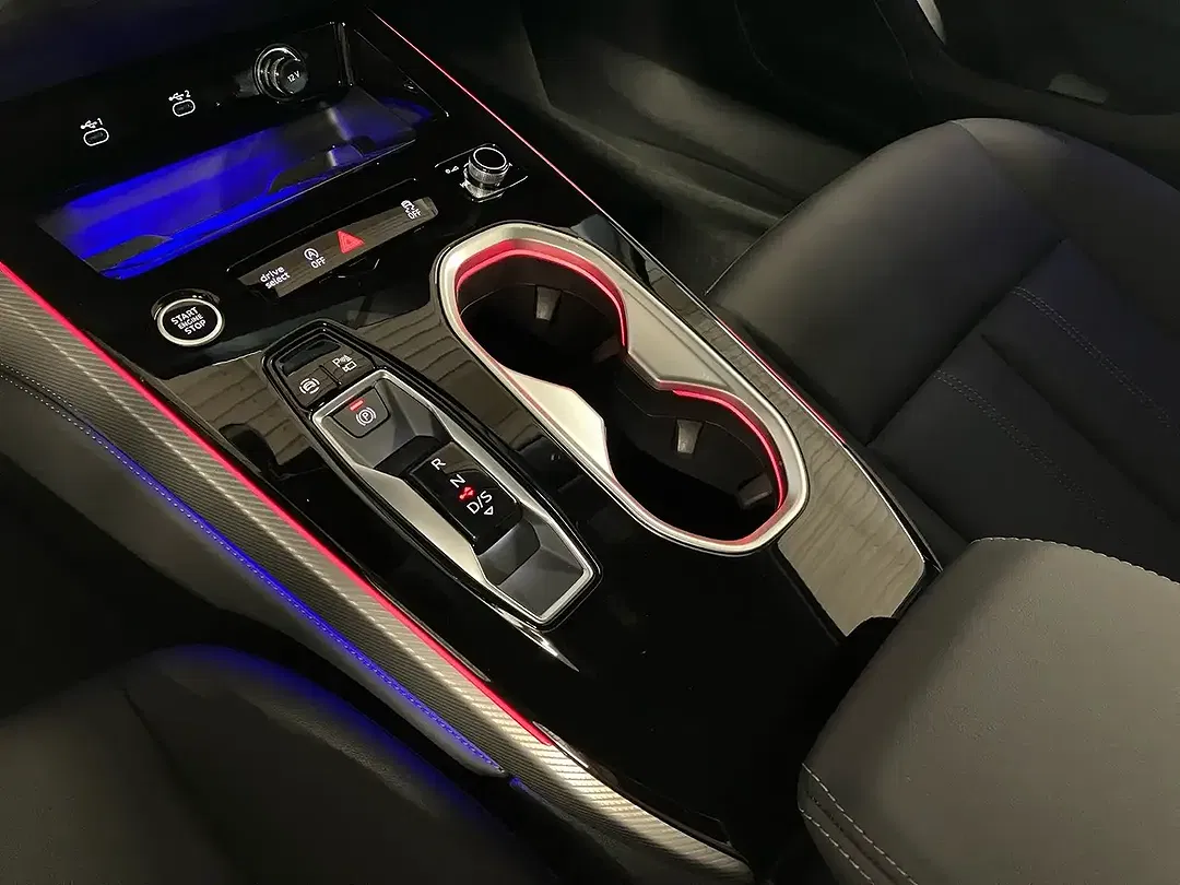 Audi A6 TFSI S tronic Avant - Thumbnail 13
