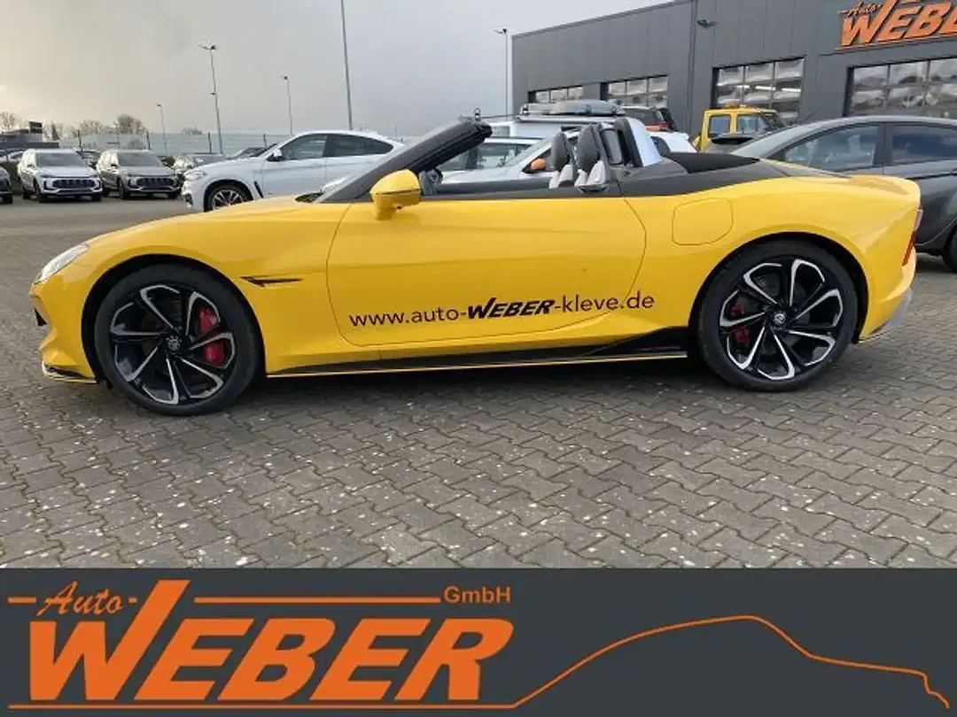 MG Cyberster AWD Xpower - Thumbnail 13