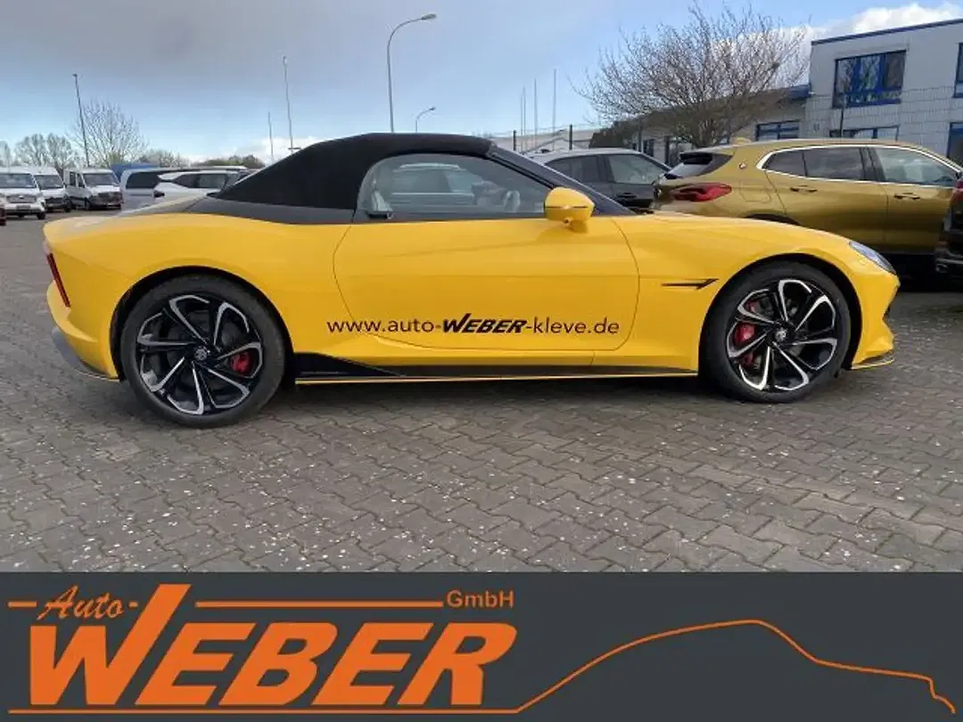 MG Cyberster AWD Xpower - Thumbnail 4