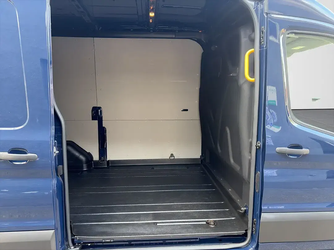 Ford Transit 350 L2H2 - Thumbnail 7