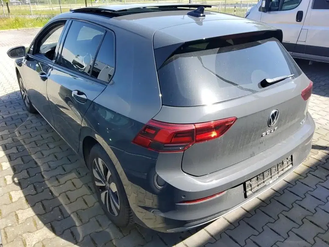 Volkswagen Golf 1.0 eTSI DSG Move - Thumbnail 2
