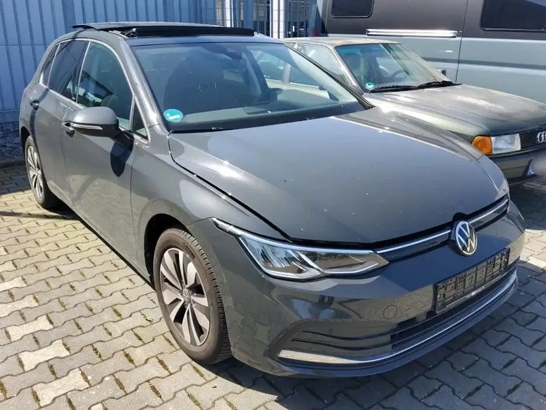 Volkswagen Golf 1.0 eTSI DSG Move - Thumbnail 3