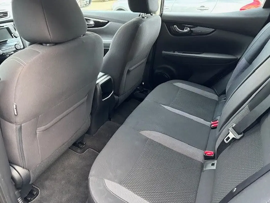 Nissan Qashqai 1.3 - Thumbnail 10