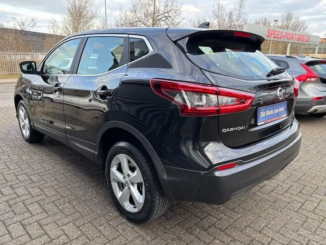 Nissan Qashqai 1.3 - foto 2